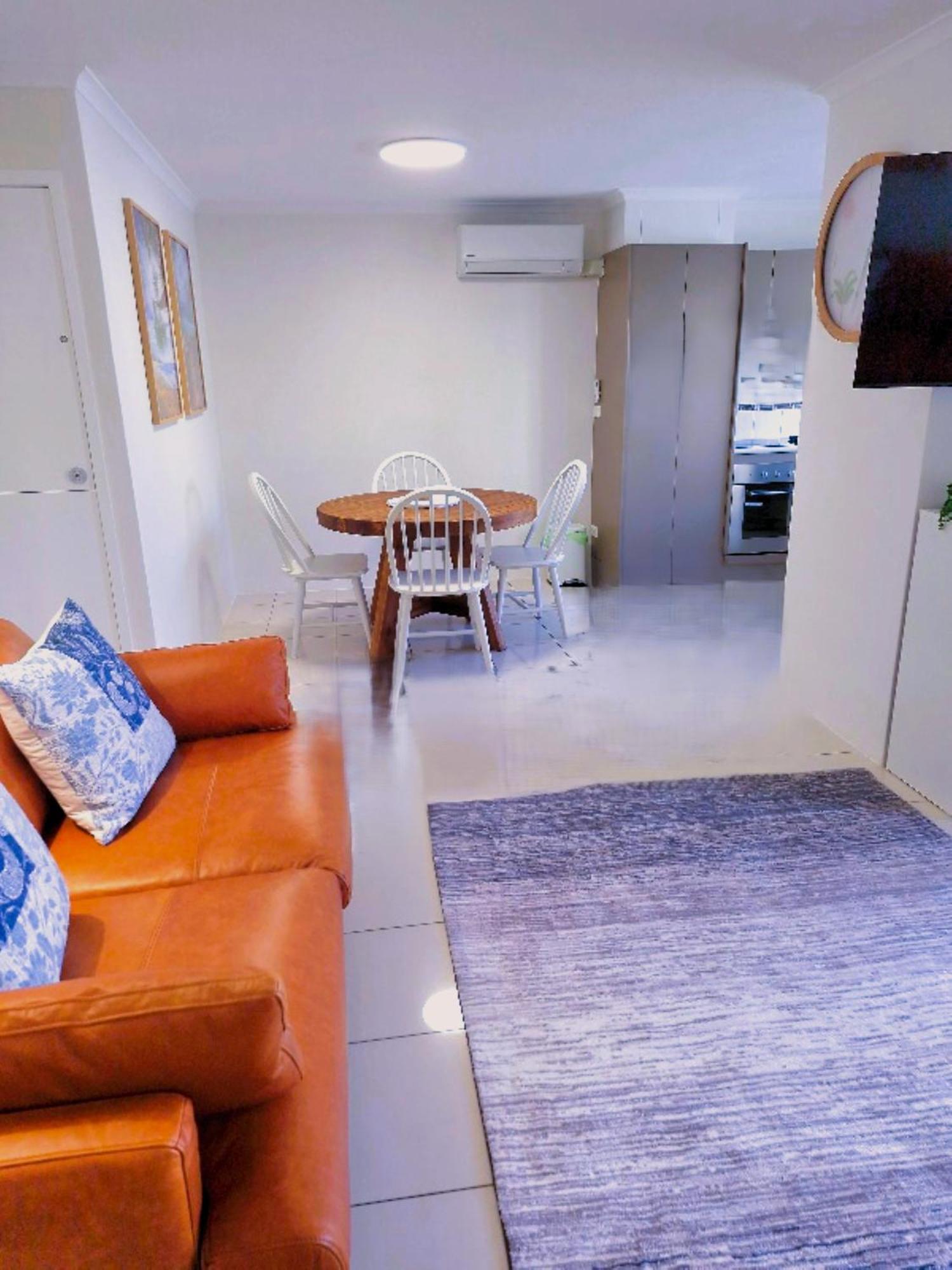 Joanne Apartments Калаундра Екстер'єр фото